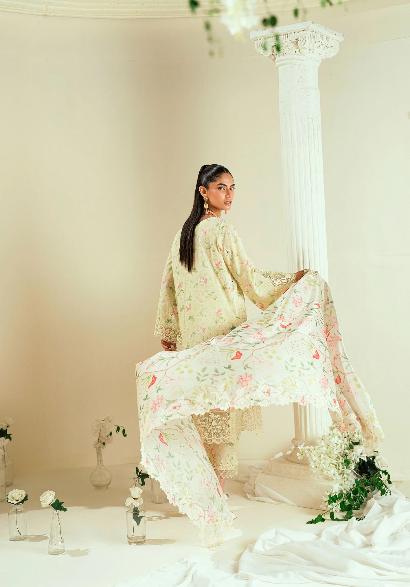 The Perfect Finish to Your Look - Image 3